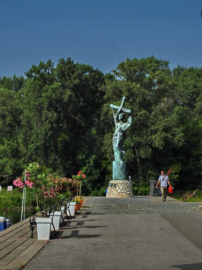 Apartments Marina Апатин Экстерьер фото